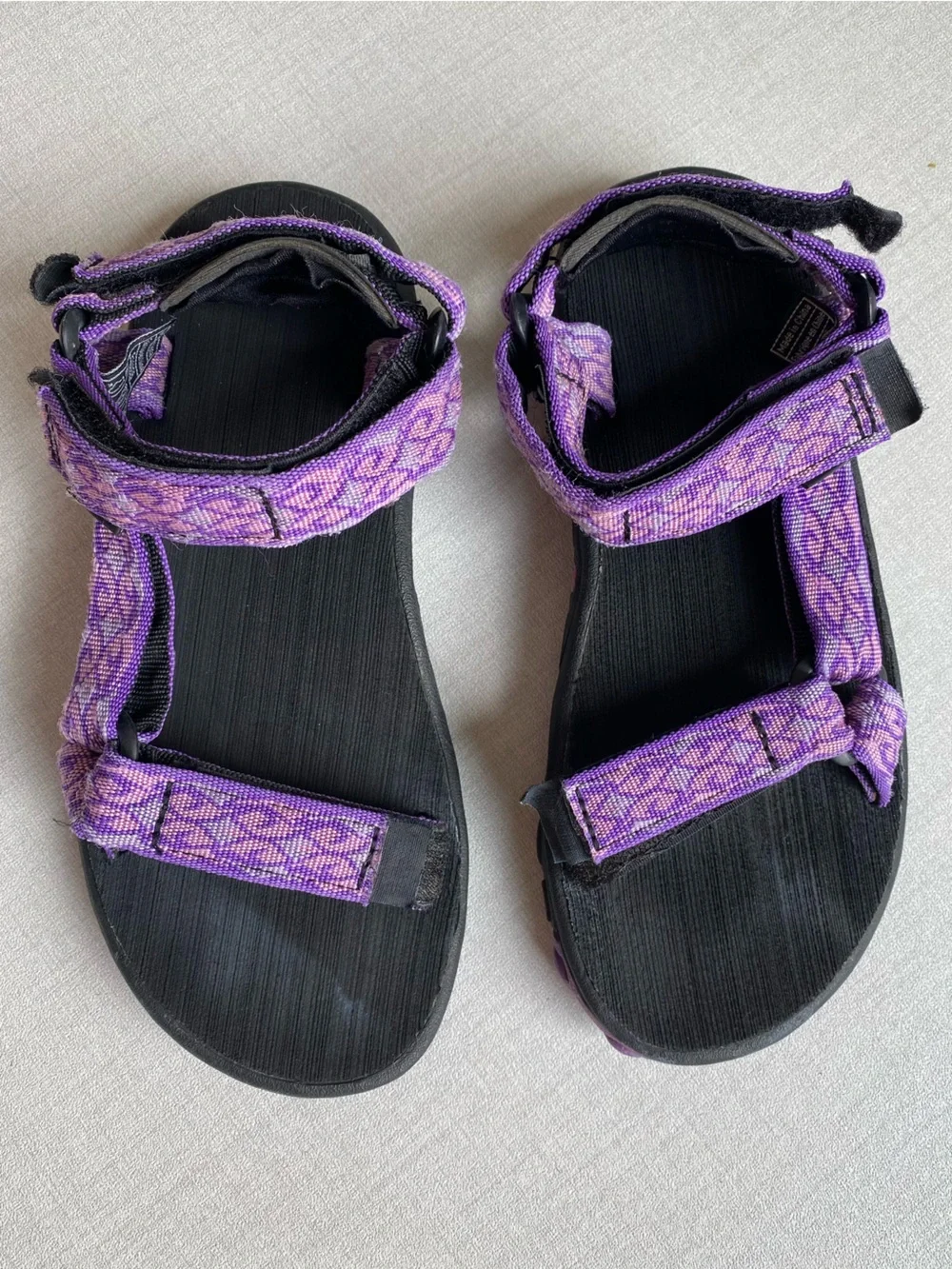 Teva Hurricane Women's Purple Geometric Pattern Strappy Sport Sandals Size 4